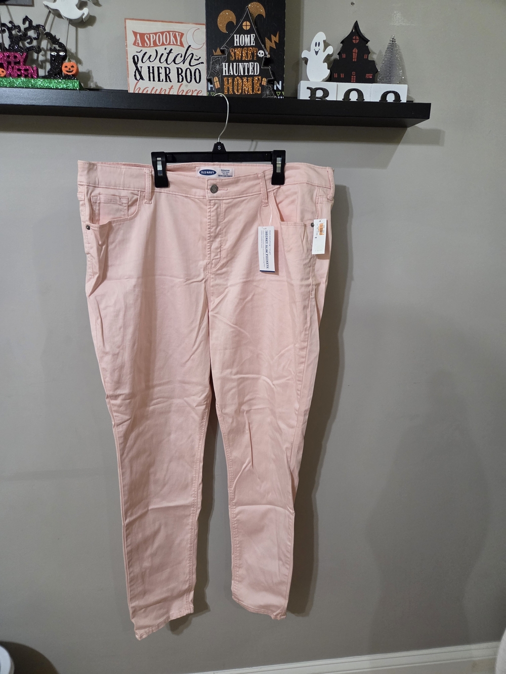 Old Navy Women's Skinny Jeans in Light Blush Pink Sateen